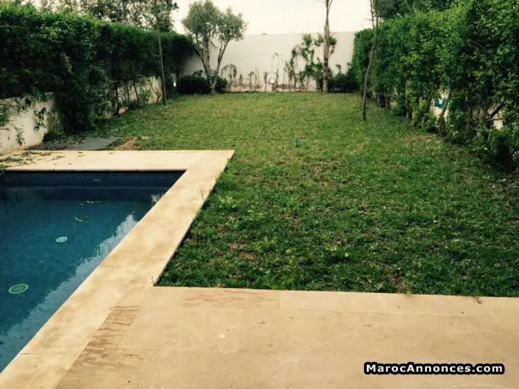 Villa de 320 m² à bouskoura. - الدار البيضاء