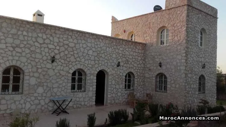 Villa avec piscine meublé - الصويرة
