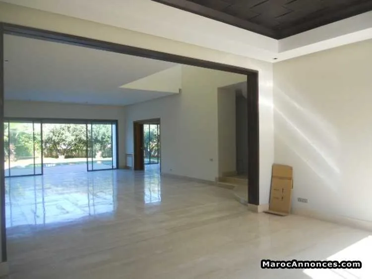 Villa en location à ain diab ii - الدار البيضاء (2)