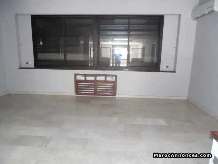 Villa en location à hay riad 550m² - الرباط (3)