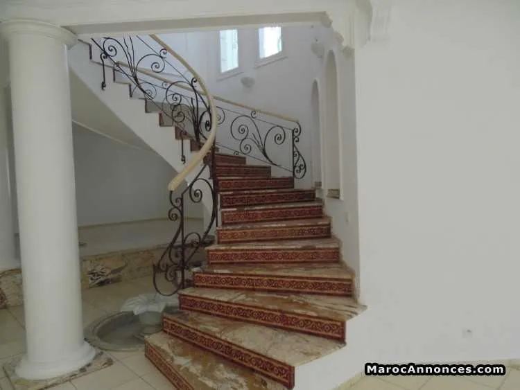 Villa en location à hay riad 600m² - الرباط (2)