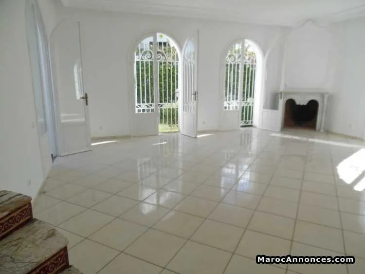Villa en location à hay riad 600m² - الرباط