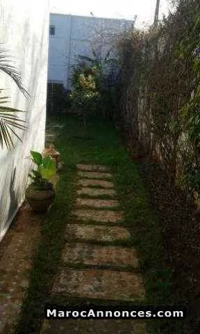 Maison a louer 800 m2 à agdal - الرباط
