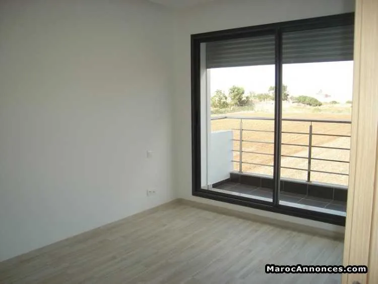 Villa a louer neuve et vide dar bouazza - الدار البيضاء (2)