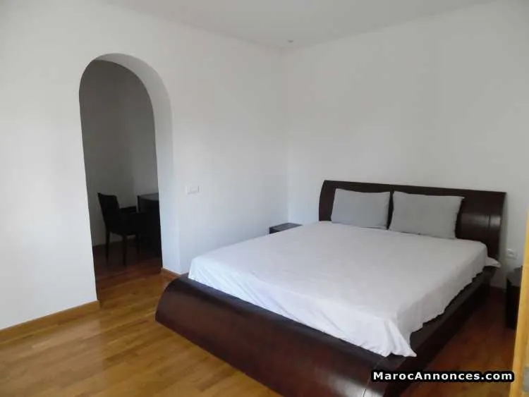 Villa meublée en location à souissi - الرباط (3)