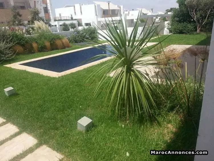 Villa de 600 m² à bouzkoura. - الدار البيضاء