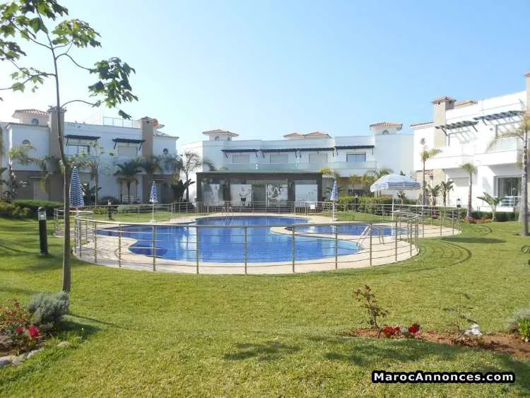 Belle villa meublée en location à skhirat - الرباط