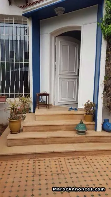 Triplex à louer vide ou meublé ain diab - الدار البيضاء