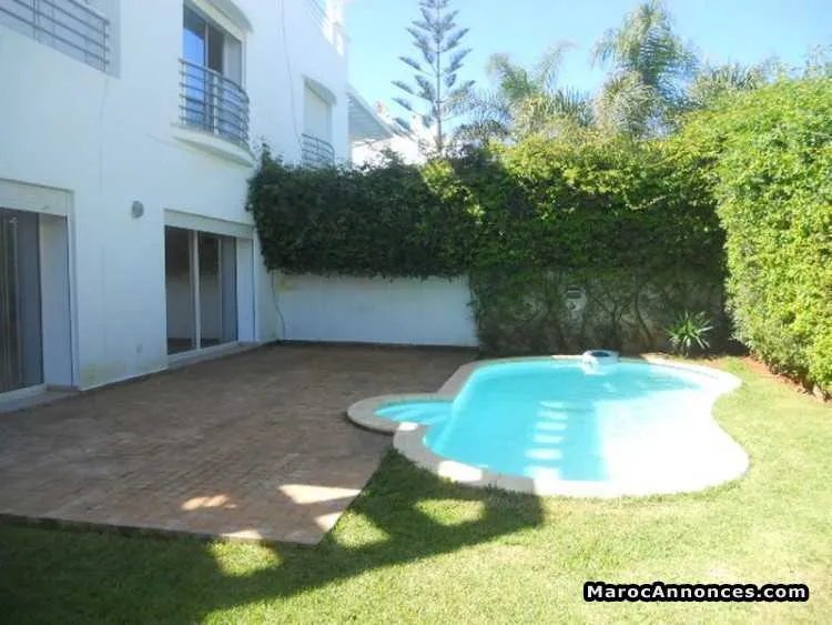 Villa en location à ain diab ii - الدار البيضاء