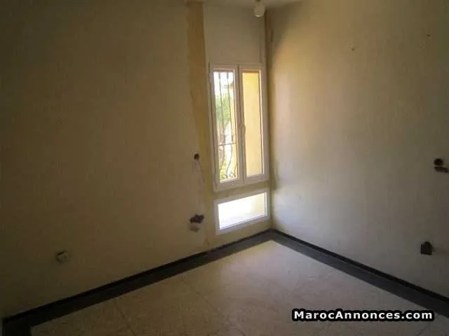 Jolie villa vide à hay riad - الرباط (2)