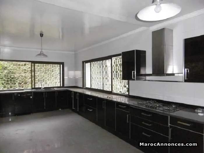 Villa à louer de 850 m² cil - الدار البيضاء (3)