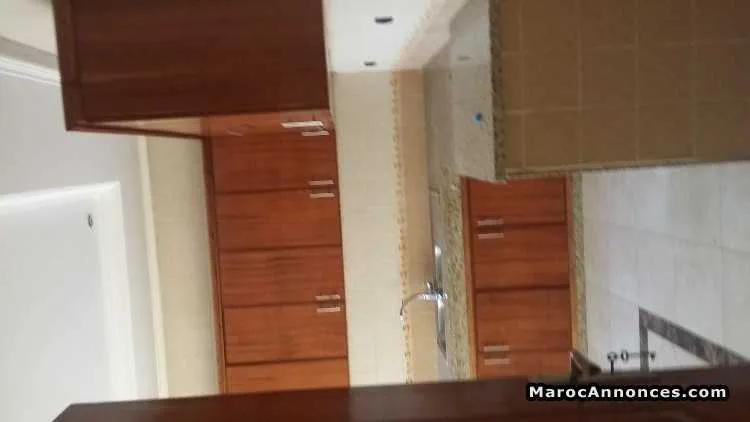 étage villa à  louer - الدار البيضاء (2)