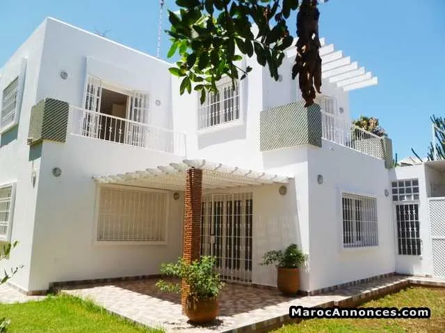Villa à louer de 450 m² - cil - الدار البيضاء