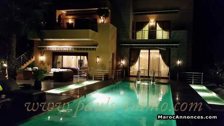 Villa a route de fes - مراكش