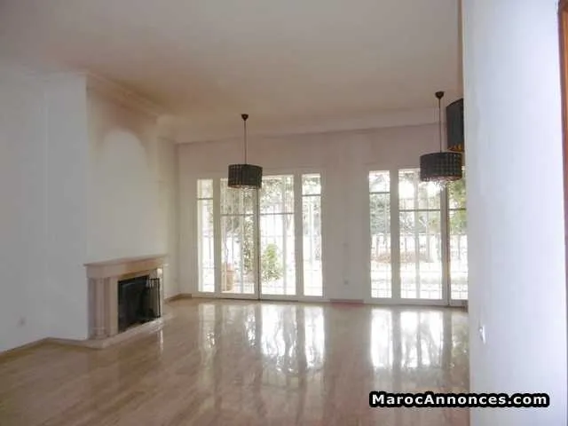 Villa à louer de 750 m² - val d'anfa - الدار البيضاء (2)