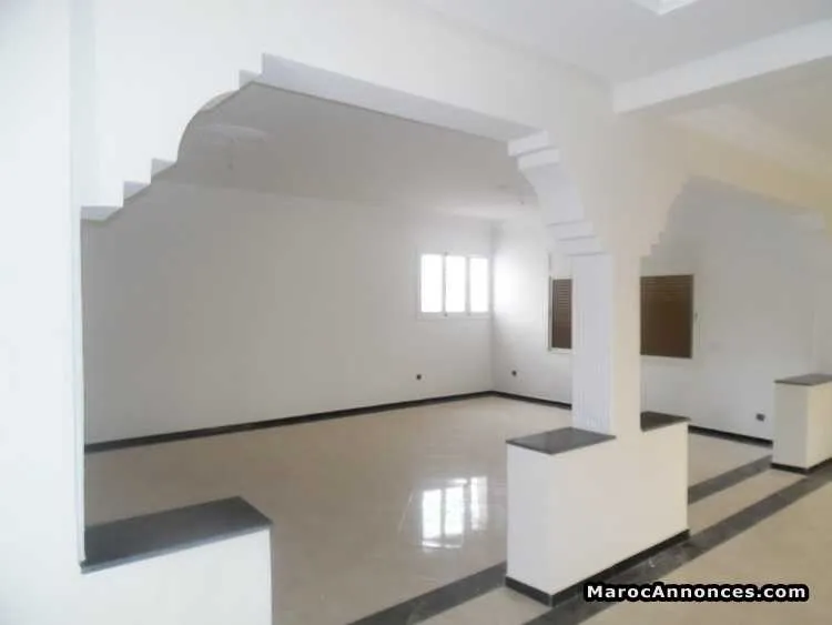 Villa en location à souissi - الرباط