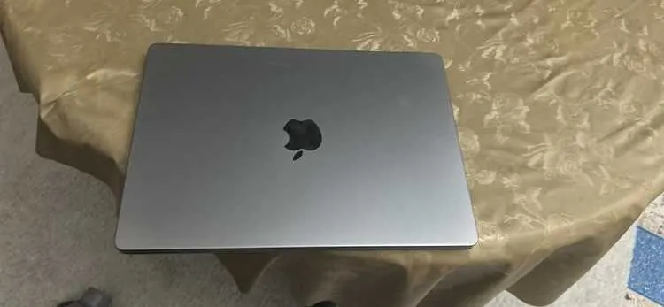 Macbook pro  cpu : m2 pro  ram: 16gb stockage 512g - Tout le Maroc (2)