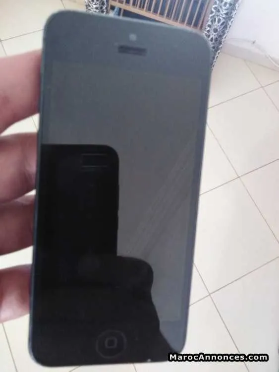 Iphone 5 black 16g - سلا
