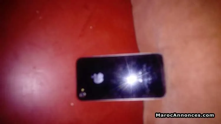 Iphone 4 noir - الدار البيضاء (2)