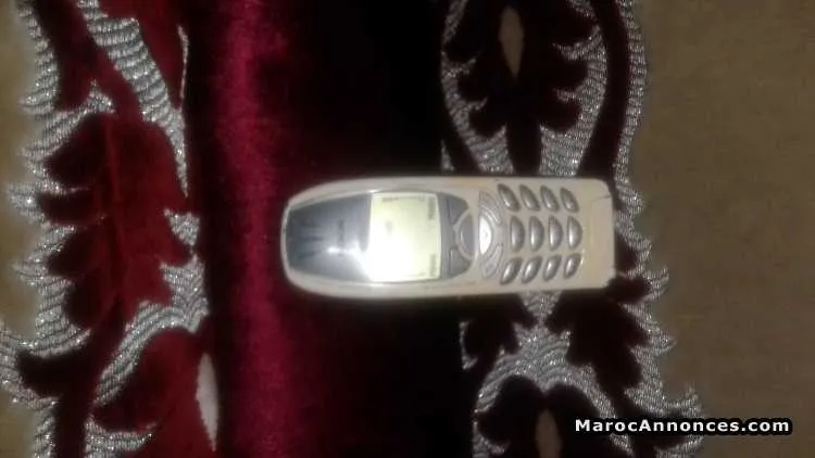 Nokia 6310i enti gps et qui conection avec voiture - الدار البيضاء