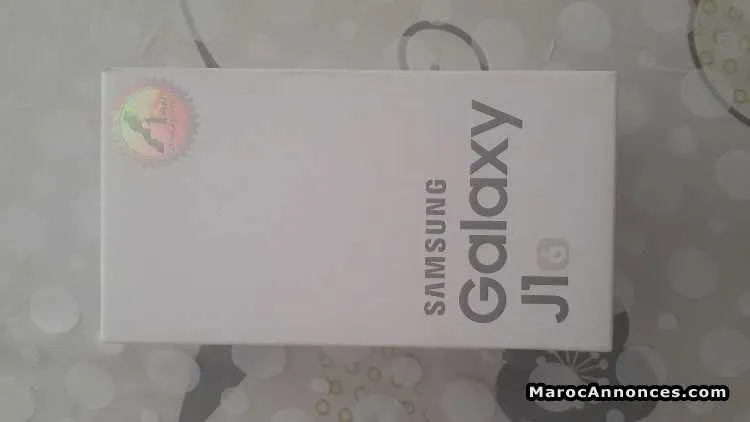 Samsung galaxy j1 - الرباط
