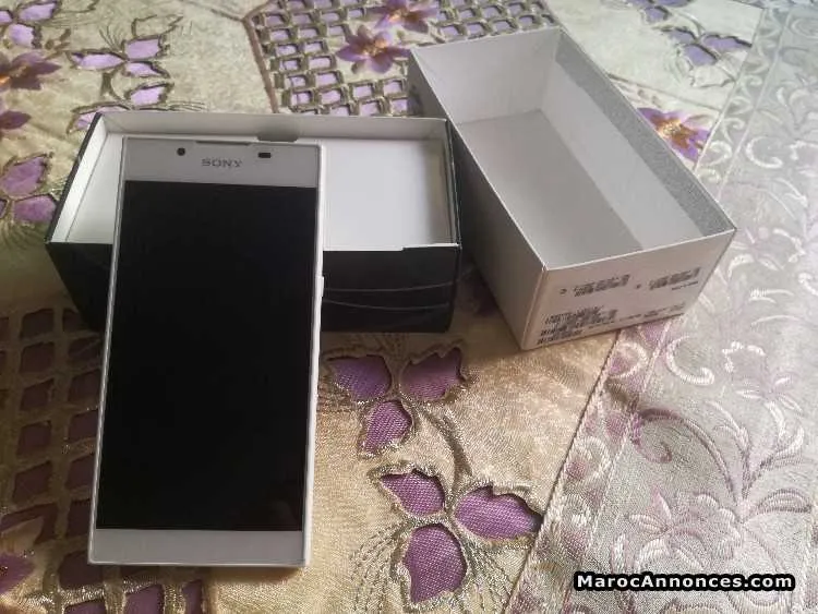 Sony xperia l1 white - فاس
