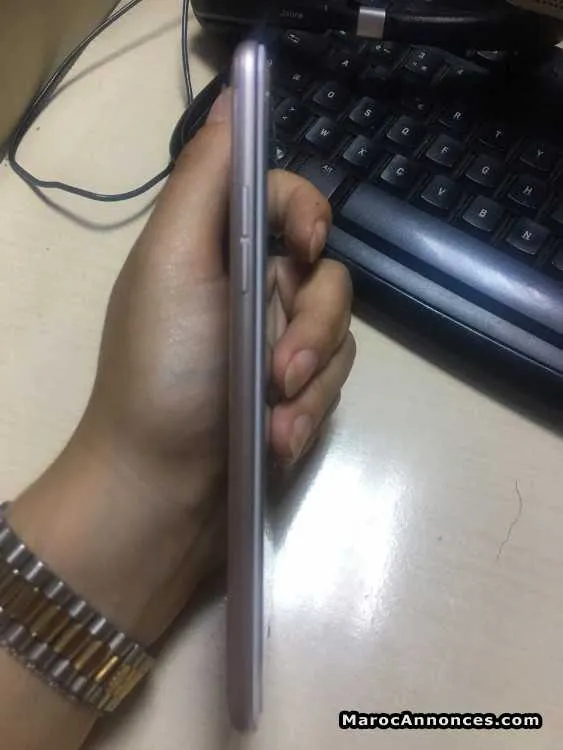 Oppo f3 - الدار البيضاء