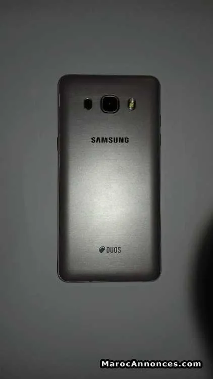 Samsung galaxy j5 6 16go - الرباط (2)