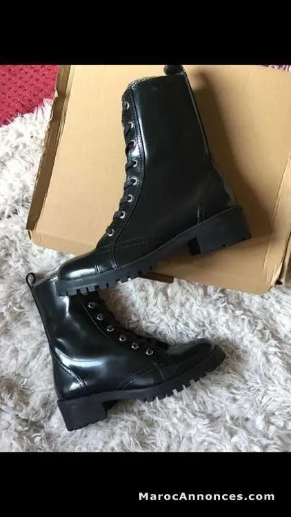 Chaussures et bottes pour femmes - الدار البيضاء