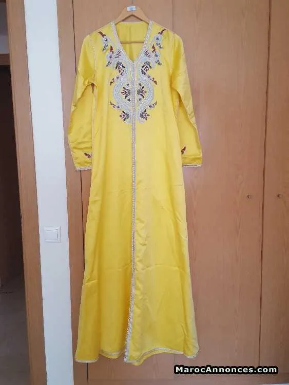 Caftan jaune perlé et travaillé maallem à la main - الدار البيضاء (2)