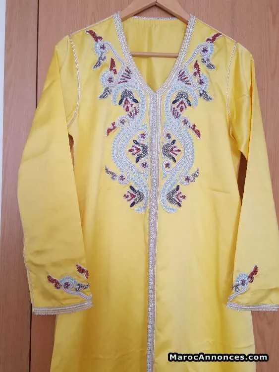 Caftan jaune perlé et travaillé maallem à la main - الدار البيضاء (3)