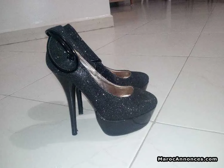 Escarpins noirs - مراكش