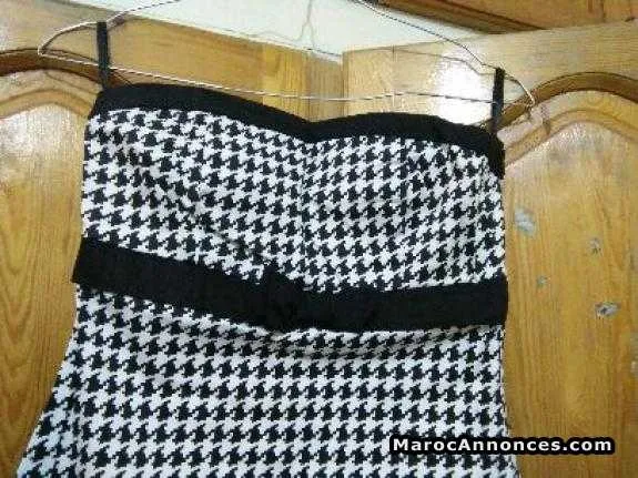 Mini robe noir et blanc - تمارة