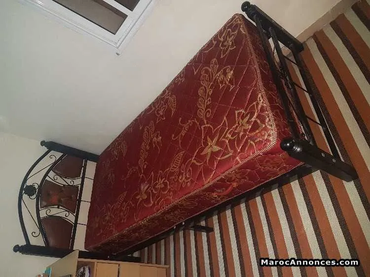 Lit sommier forgé et matelas - الدار البيضاء (2)