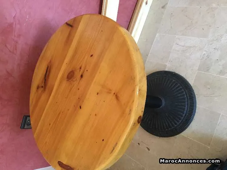 Table en bois massif pietement metal black - الدار البيضاء (2)