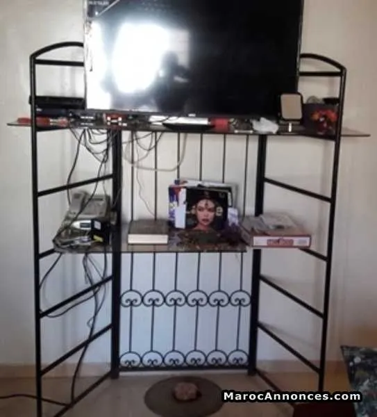 Armoire kitea /meuble deco / table pc - الدار البيضاء (2)