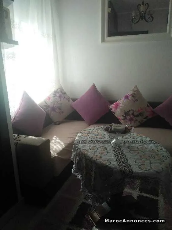 Canapé, fauteuil, séjour ,table, 2 tapis - الدار البيضاء (3)