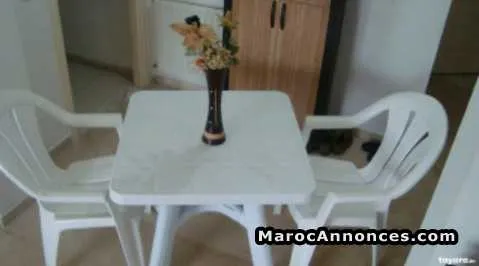 Salle a manger en plastique - الدار البيضاء