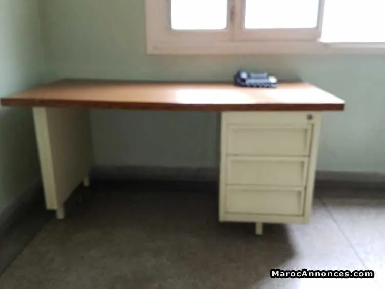 Bureau métallique 3 tiroirs - الدار البيضاء