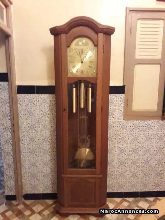 Une horloge antique - أكادير