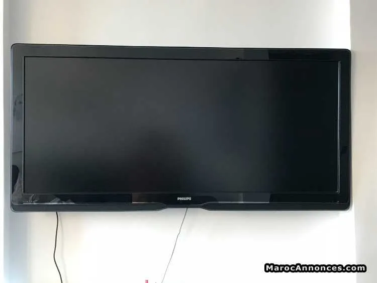 Tv philips 21/9 142cm - الدار البيضاء