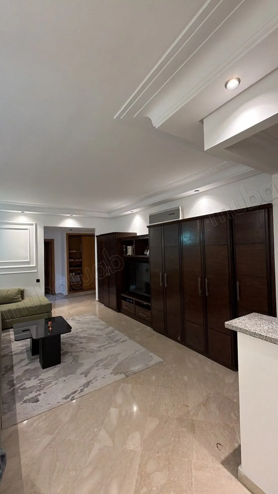 Superbe studio moderne meublé à vendre 
maarif socrate - الدار البيضاء (2)