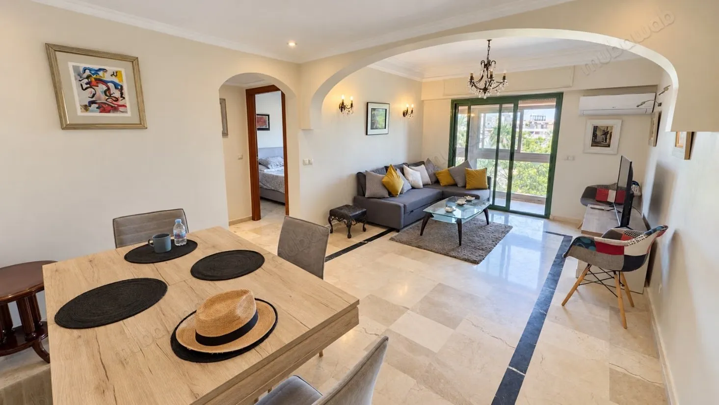 À louer — appartement avec vue sur les jardins majorelle - مراكش