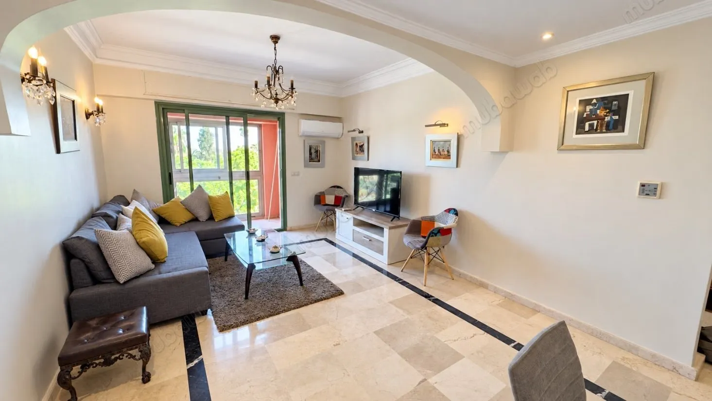 À louer — appartement avec vue sur les jardins majorelle - مراكش (2)