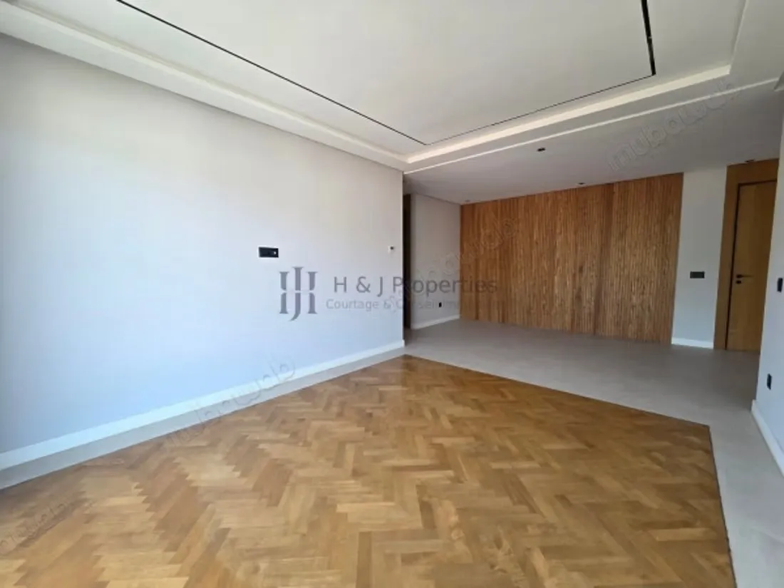 Apppartement vide de 135m² – 3 chambres - الدار البيضاء