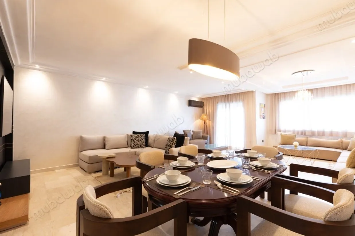 3 chambres tout equipe 
Abdelmoumen 
Casablanca - الدار البيضاء (2)
