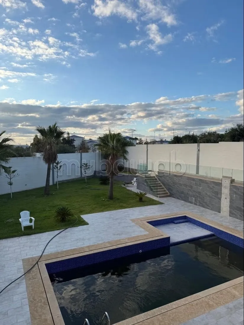 Villa de haut standing à vendre à jbila avec piscine et vue... - طنجة