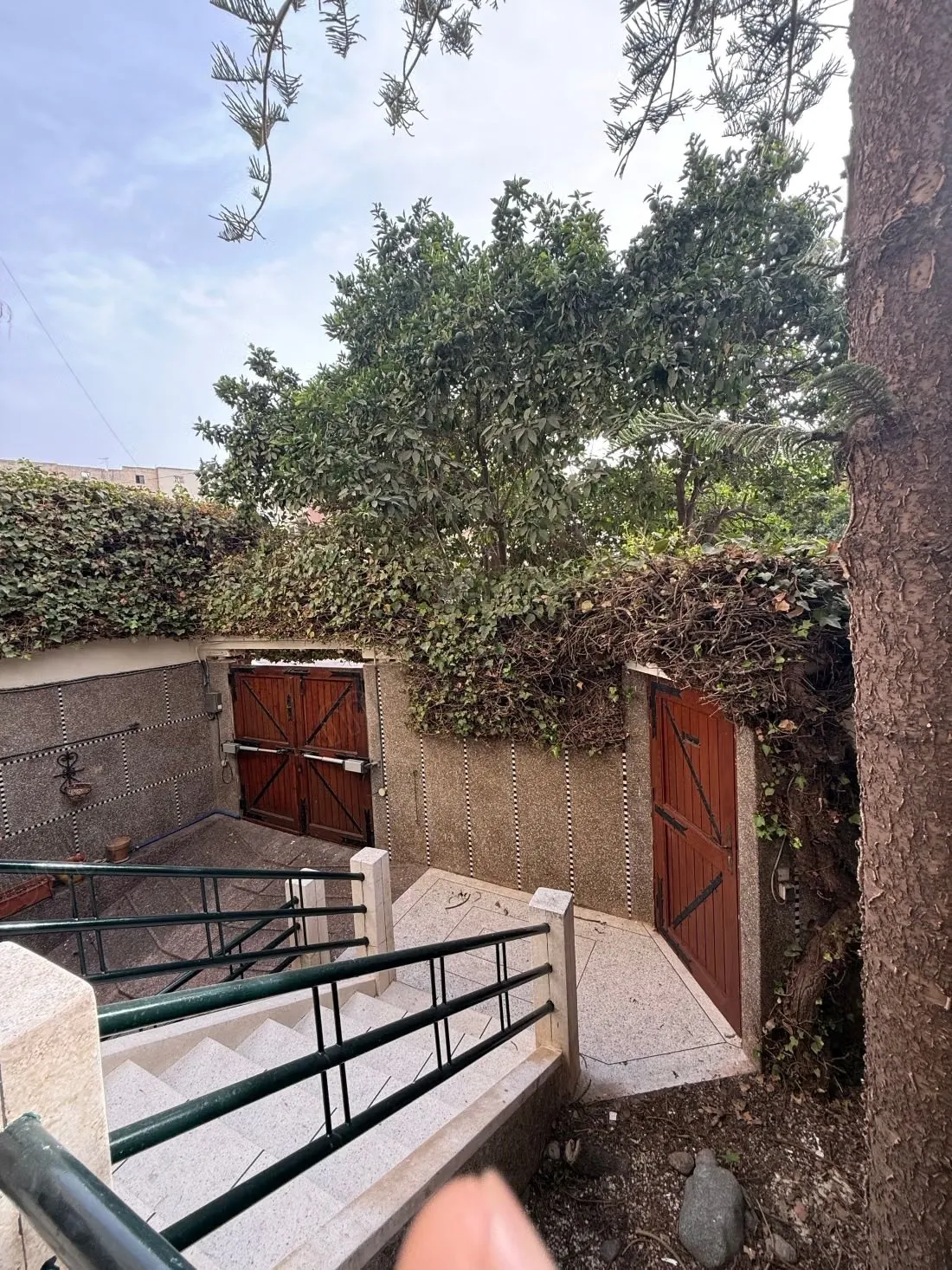 Maison de luxe à vendre à Hay Inara. 
3 grandes pièces. 
Ter... - الدار البيضاء (2)