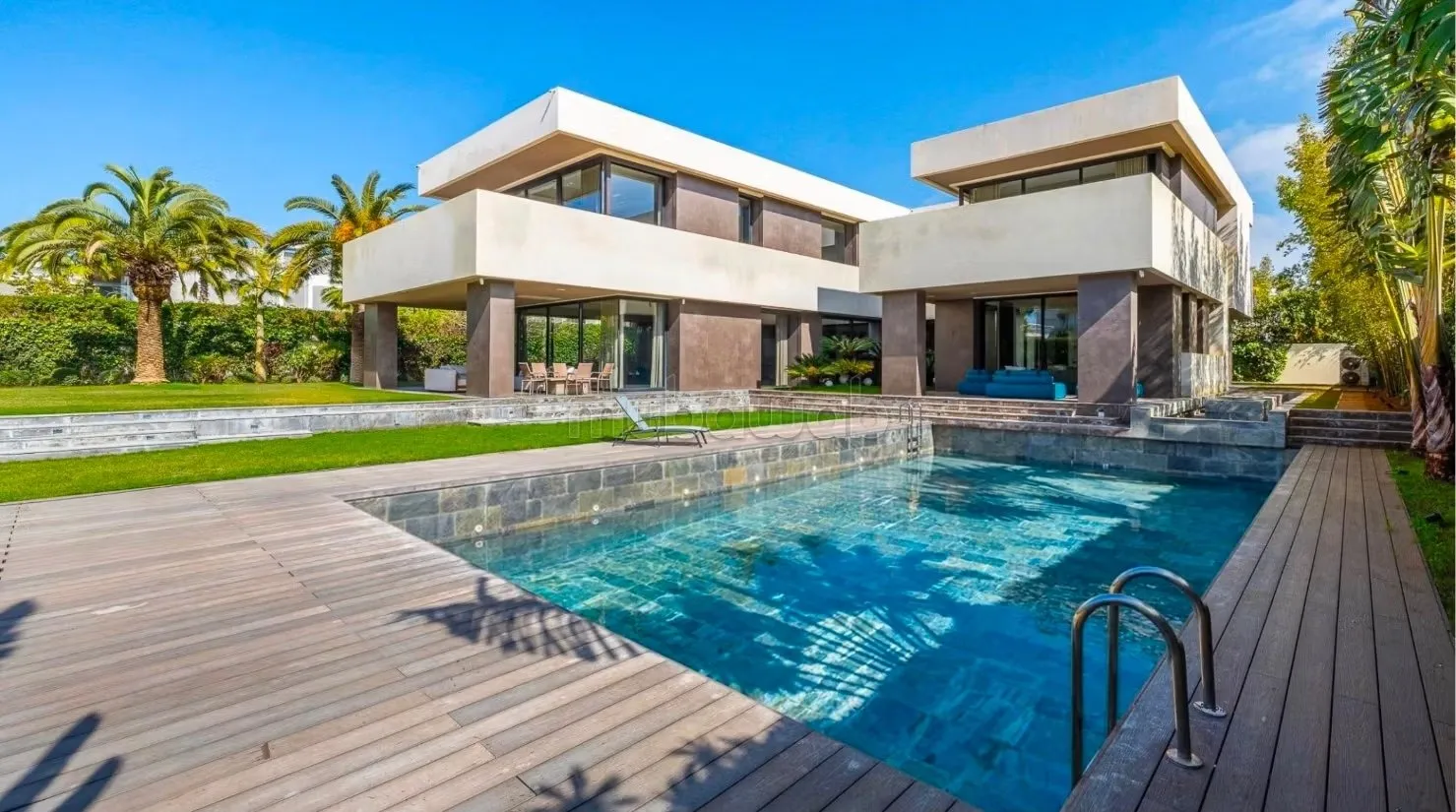 Villa de luxe à vendre à Souissi - الرباط