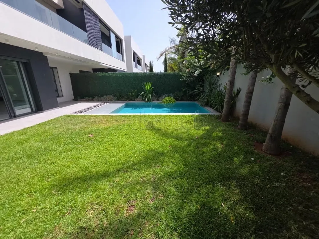 À louer Villa moderne à Dar Bouazza 
Casablanca - دار بوعزة (2)